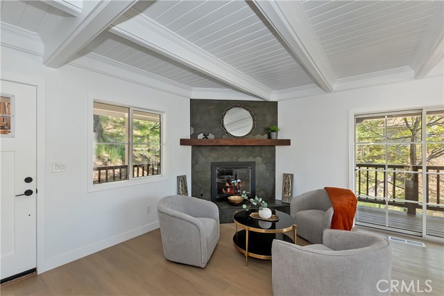 Detail Gallery Image 3 of 59 For 27757 North Bay Rd, Lake Arrowhead,  CA 92352 - 4 Beds | 3 Baths