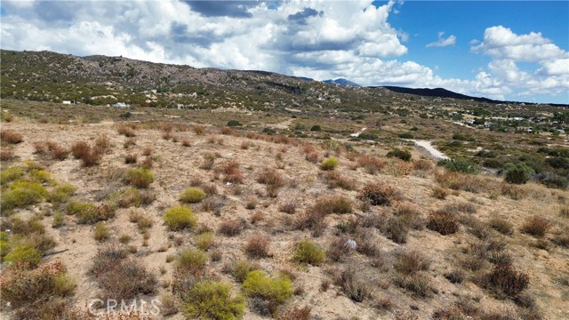 41735 El Campo Rd, Anza CA: https://media.crmls.org/medias/ec7a5c93-fa89-4311-b139-93050e85001e.jpg