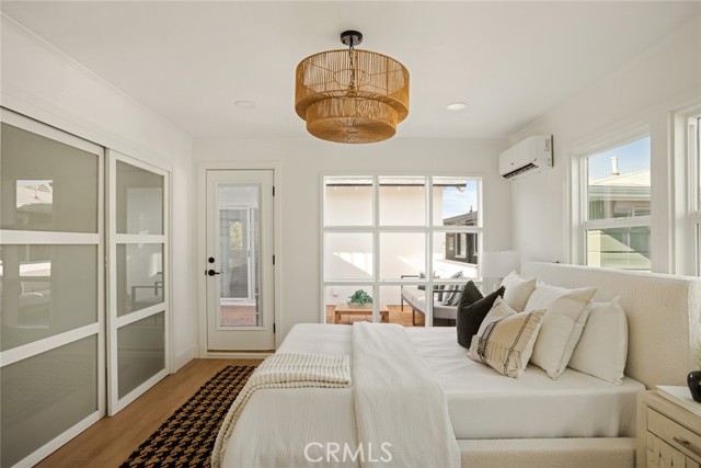 1585 Miramar Drive, Newport Beach CA: https://media.crmls.org/medias/ec7ab4ea-5e50-47bf-88ea-658be484c535.jpg