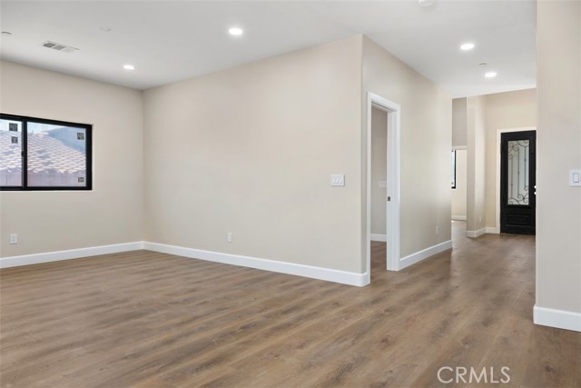 Image 5 of 8 For 4501 Gilchrist Drive