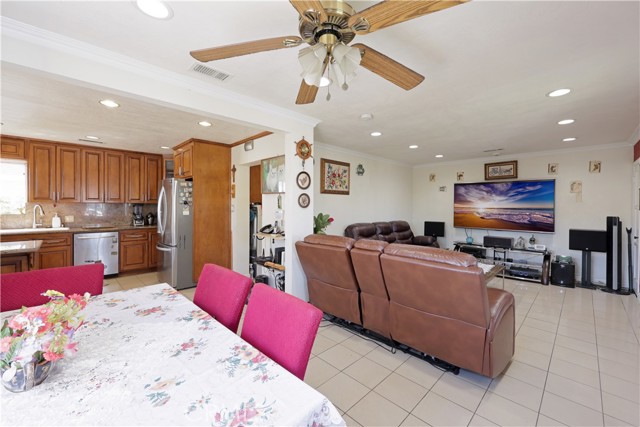 Detail Gallery Image 10 of 35 For 8444 Albia, Downey,  CA 90242 - 3 Beds | 1 Baths