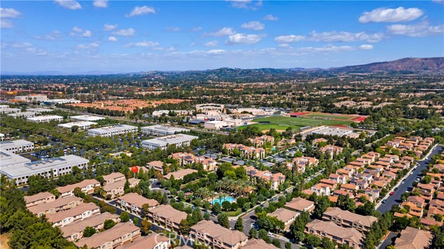 Detail Gallery Image 34 of 36 For 92 Trailing Vine, Irvine,  CA 92602 - 3 Beds | 2/1 Baths