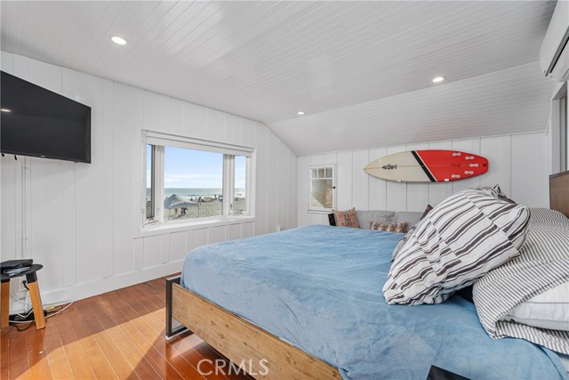 Detail Gallery Image 17 of 33 For 2500 W Oceanfront, Newport Beach,  CA 92663 - 3 Beds | 3 Baths