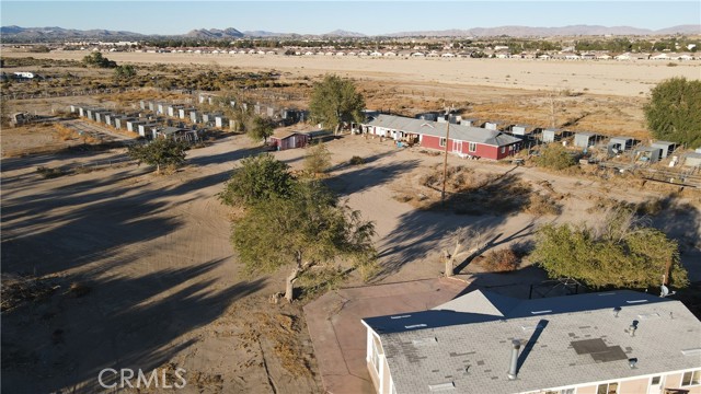 Detail Gallery Image 6 of 12 For 19000 Talisman St, Hesperia,  CA 92345 - 3 Beds | 2 Baths