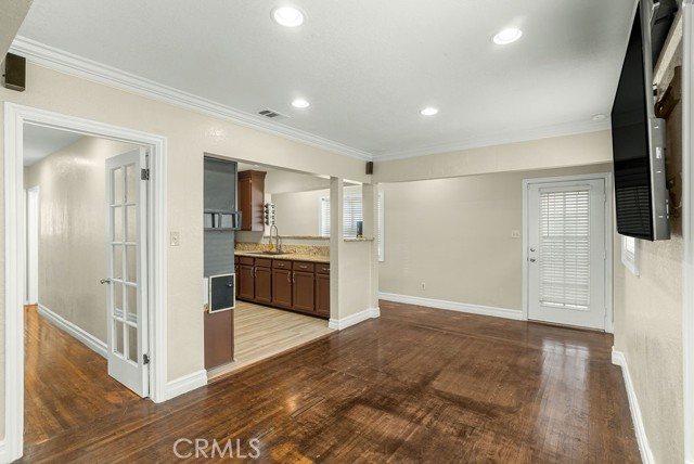 1933 W 147th Street, Gardena CA: https://media.crmls.org/medias/ec7cd211-9919-46a0-8391-9cdd3b3d85ac.jpg