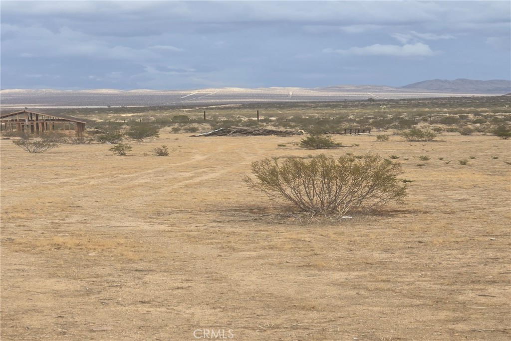 MLS #CV25210645 image #9