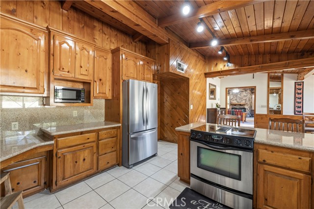 Detail Gallery Image 18 of 75 For 11950 Sierra Hwy, Agua Dulce,  CA 91390 - 3 Beds | 4 Baths