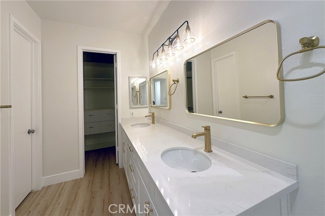 Detail Gallery Image 28 of 35 For 14530 Benefit #102,  Sherman Oaks,  CA 91403 - 2 Beds | 2 Baths