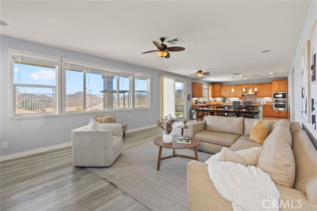21 Plaza Modena, Lake Elsinore CA: https://media.crmls.org/medias/ec7e260b-8074-4eb3-aad2-7ae37714bf30.jpg