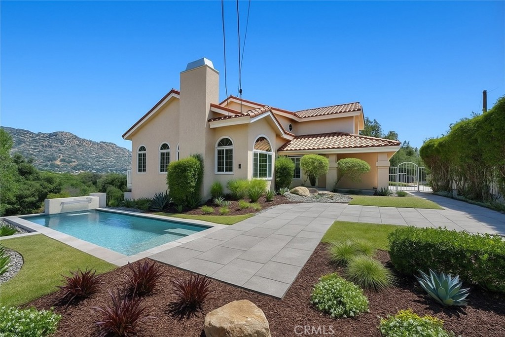 8838 Chatlake Drive