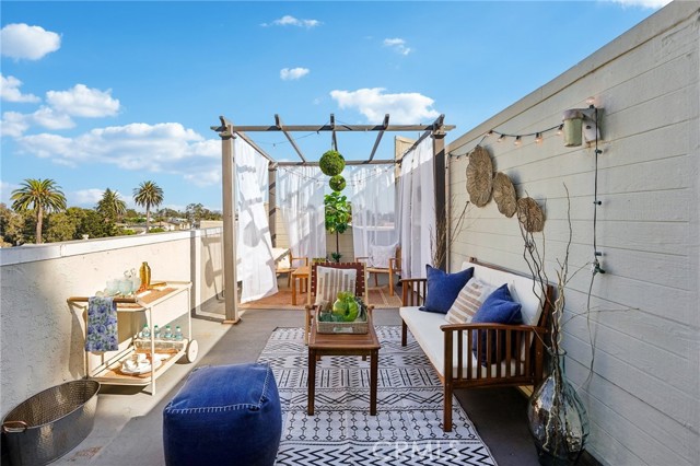 Detail Gallery Image 20 of 31 For 3101 5th St #3,  Santa Monica,  CA 90405 - 2 Beds | 1/1 Baths