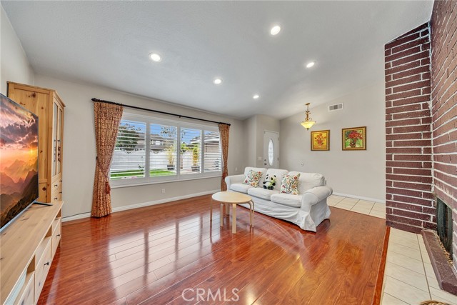 19545 Quicksilver Lane, Rowland Heights CA: https://media.crmls.org/medias/ec7f48f7-6883-47c7-ba86-6ebfdaf15661.jpg