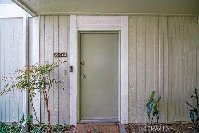 Detail Gallery Image 7 of 54 For 27123 Crossglade Ave #4,  Canyon Country,  CA 91351 - 2 Beds | 2 Baths