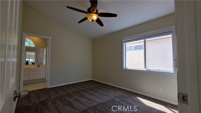 19431 San Marino Court, Newhall CA: https://media.crmls.org/medias/ec7f7eda-c46d-4eca-909b-7c4f33f91bd3.jpg