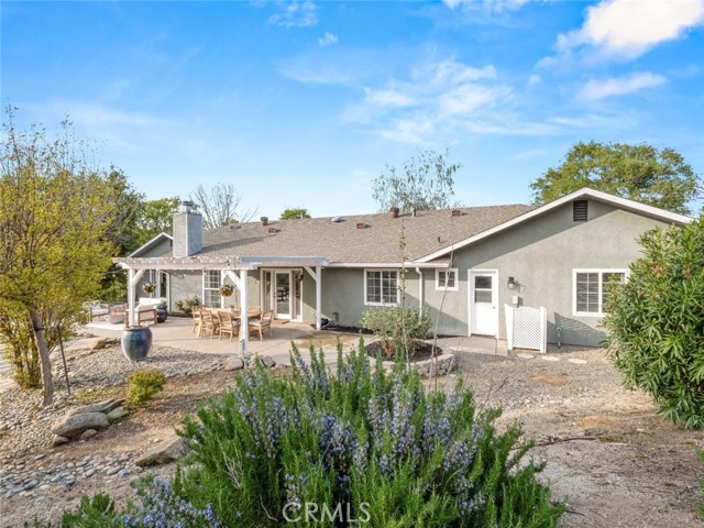 41797 River Knolls Way, Coarsegold CA: https://media.crmls.org/medias/ec7fd3ef-0dd4-40f7-bc5d-ceab3fd73ef4.jpg