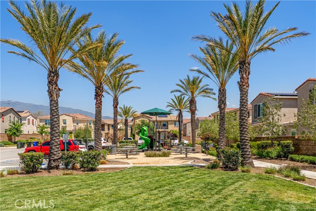 Detail Gallery Image 48 of 59 For 7155 Citrus Ave #315,  Fontana,  CA 92336 - 3 Beds | 2/1 Baths