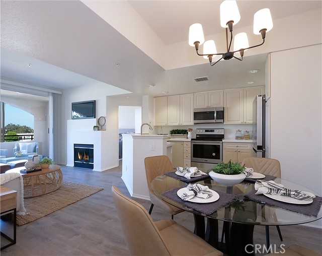 Detail Gallery Image 3 of 26 For 1281 Cabrillo Ave #303,  Torrance,  CA 90501 - 2 Beds | 2 Baths