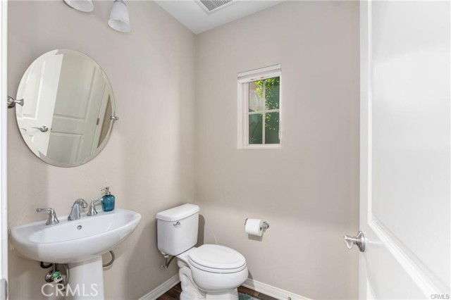 38 Larkfield, Irvine CA: https://media.crmls.org/medias/ec807b5e-c4bc-48d8-bc22-52c8c9cef6f7.jpg