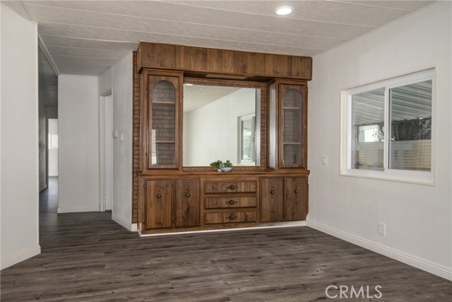 Detail Gallery Image 6 of 24 For 1025 Riverside Ave #56,  Rialto,  CA 92376 - 4 Beds | 2 Baths