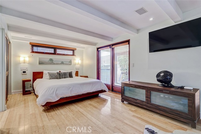 3205 Bayview Drive, Manhattan Beach, California 90266, 5 Bedrooms Bedrooms, ,5 BathroomsBathrooms,Residential,For Sale,Bayview,SB26067701