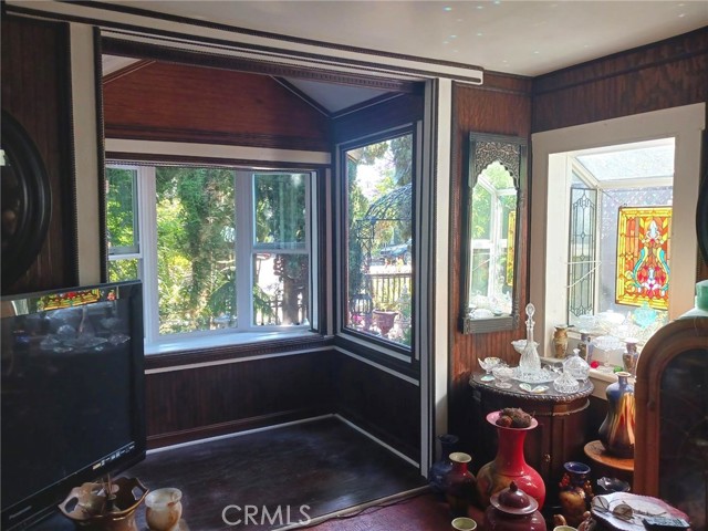 Detail Gallery Image 15 of 48 For 677 Elm St, San Jose,  CA 95126 - 2 Beds | 1 Baths