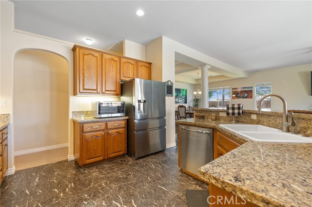 Detail Gallery Image 13 of 44 For 308 Riesling Vines St, Bakersfield,  CA 93314 - 3 Beds | 2 Baths