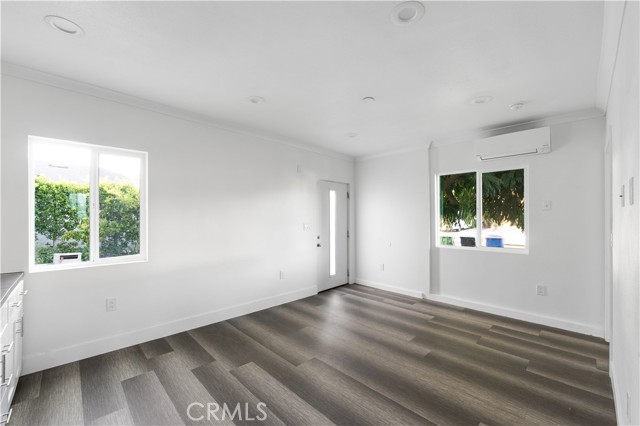 6653 Belmar Avenue, Reseda CA: https://media.crmls.org/medias/ec8178fb-78c3-4c4c-a9ab-0b3eb2f652f8.jpg