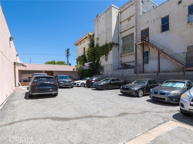 Image 25 of 39 For 571 7th Street