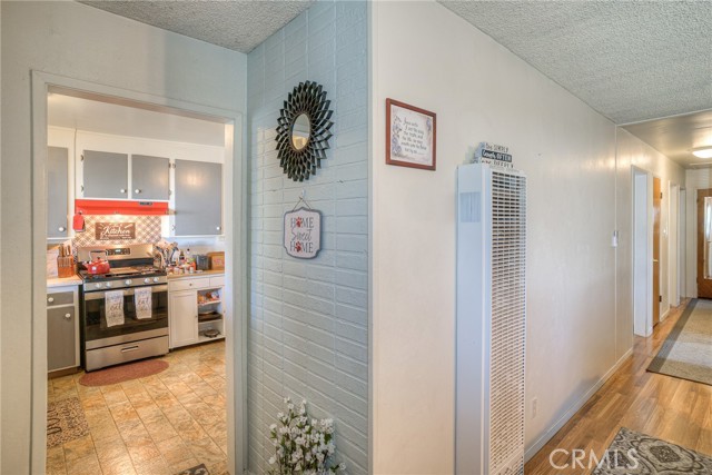 Detail Gallery Image 8 of 39 For 2555 Monte Vista Ave, Oroville,  CA 95966 - 3 Beds | 1/1 Baths