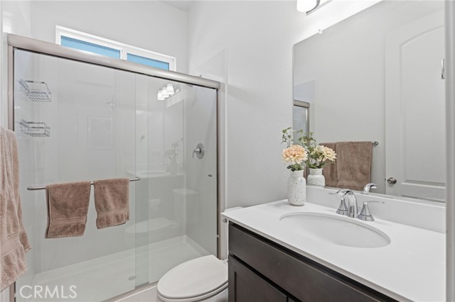 Detail Gallery Image 27 of 59 For 588 Overstone Ave, Madera,  CA 93636 - 5 Beds | 2/1 Baths