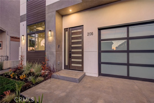 206 Juanita Avenue, Redondo Beach, California 90277, 4 Bedrooms Bedrooms, ,3 BathroomsBathrooms,Residential,Sold,Juanita,PV20030908