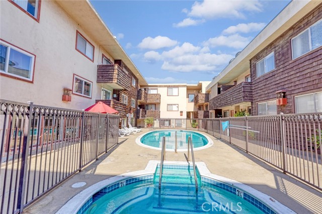 Detail Gallery Image 17 of 22 For 5400 Newcastle Ave #45,  Encino,  CA 91316 - 1 Beds | 1 Baths
