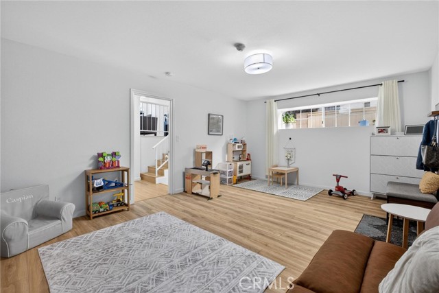 Detail Gallery Image 20 of 43 For 222 S Guadalupe Ave #1,  Redondo Beach,  CA 90277 - 4 Beds | 2/1 Baths