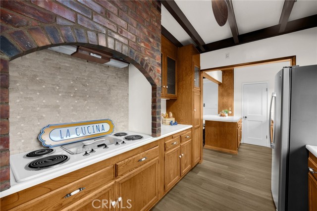 Detail Gallery Image 8 of 24 For 404 Cannon Ln, Fullerton,  CA 92831 - 3 Beds | 2/1 Baths