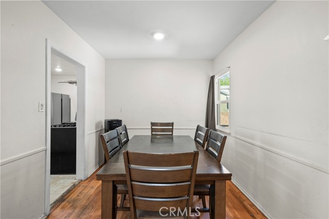 Detail Gallery Image 12 of 36 For 8053 Brimfield Ave, Panorama City,  CA 91402 - 4 Beds | 1/1 Baths
