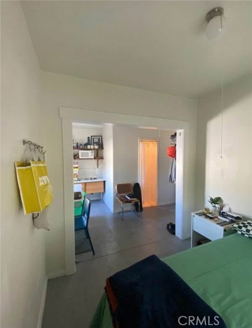 356 Gless Street, Los Angeles CA: https://media.crmls.org/medias/ec865ec1-417d-4a14-b58f-55d9de30a3f3.jpg