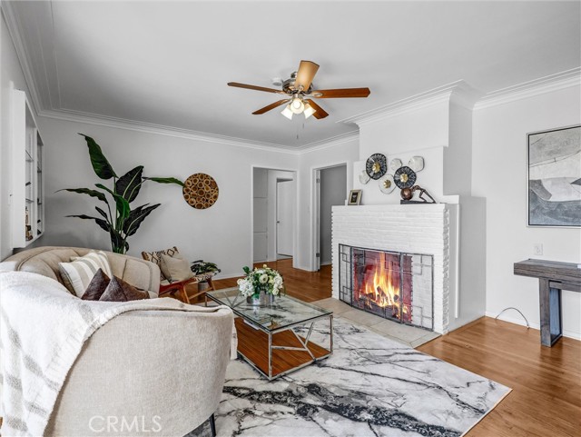 2242 S 5th Avenue, Arcadia CA: https://media.crmls.org/medias/ec86a006-88ef-431e-8264-1f991dc29b14.jpg