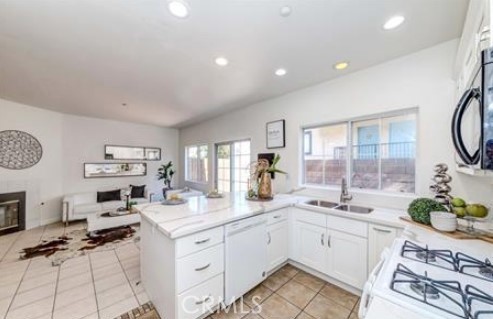 Detail Gallery Image 12 of 47 For 7413 Western Bay, Buena Park,  CA 90621 - 3 Beds | 2/1 Baths