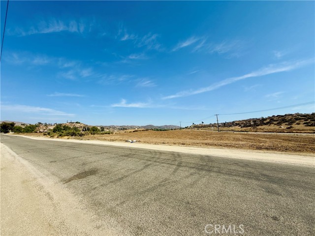 25 Juniper flats road, Nuevo CA: https://media.crmls.org/medias/ec87d0f8-7966-4c09-a6d5-8a89f9747f85.jpg