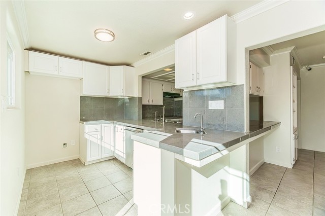 Image 17 of 55 For 5840 Illinois Avenue