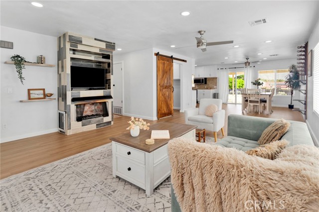 Detail Gallery Image 5 of 52 For 19140 Lenca Rd, Apple Valley,  CA 92307 - 3 Beds | 2 Baths