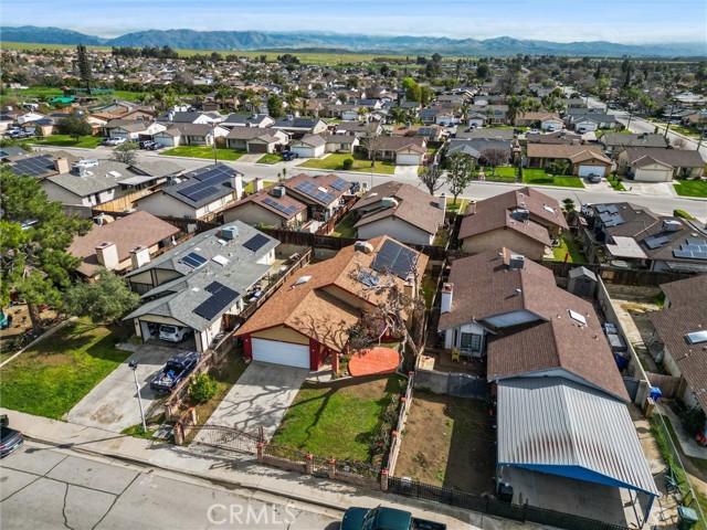 Detail Gallery Image 10 of 43 For 813 Orangewood, Bakersfield,  CA 93306 - 3 Beds | 2 Baths