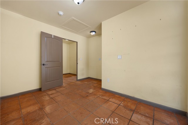 30721 Condor Place, Tehachapi CA: https://media.crmls.org/medias/ec892936-4c60-4f67-adc6-fec825f3300e.jpg