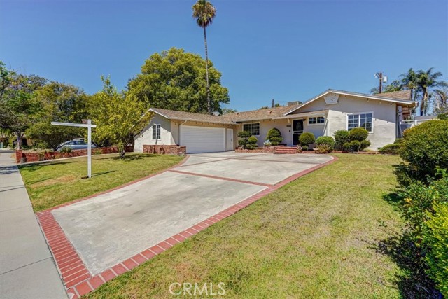 16333 Hiawatha Street photo 1