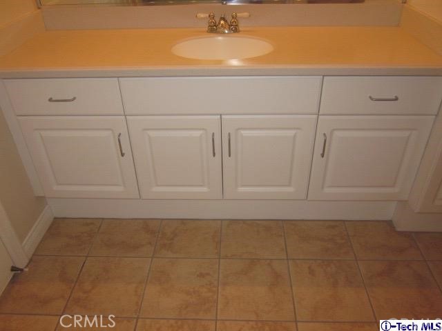 Detail Gallery Image 25 of 31 For 2283 Waltonia Dr #105,  Montrose,  CA 91020 - 3 Beds | 2/1 Baths