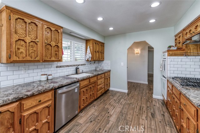 Detail Gallery Image 13 of 38 For 6732 E Harvey, Fresno,  CA 93727 - 3 Beds | 2 Baths