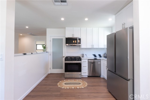 Detail Gallery Image 23 of 64 For 3240 Pacific Ave, Long Beach,  CA 90807 - 4 Beds | 3 Baths