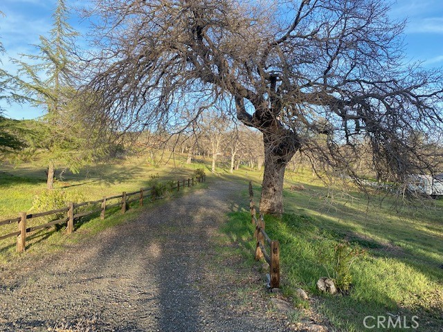 Detail Gallery Image 2 of 6 For 18506 Rock Ridge Ct, Hidden Valley Lake,  CA 95467 - – Beds | – Baths