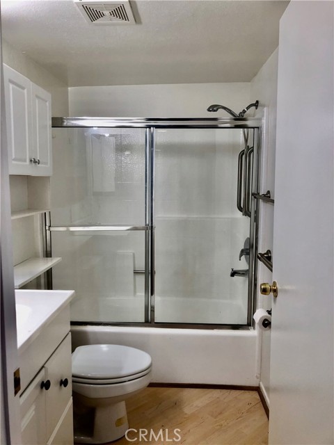 Detail Gallery Image 16 of 20 For 2121 Beloit Ave #205,  Los Angeles,  CA 90025 - 2 Beds | 2 Baths