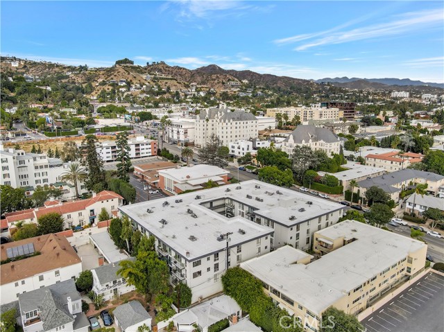 Detail Gallery Image 31 of 44 For 1351 N Crescent Heights Bld #308,  West Hollywood,  CA 90046 - 3 Beds | 2 Baths